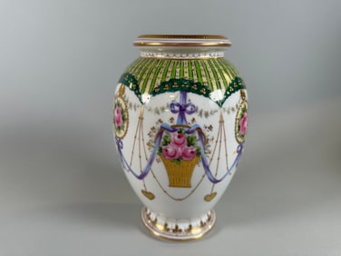 Dresden Porcelain Vase, Franziska Hirsch, 1901-1914
