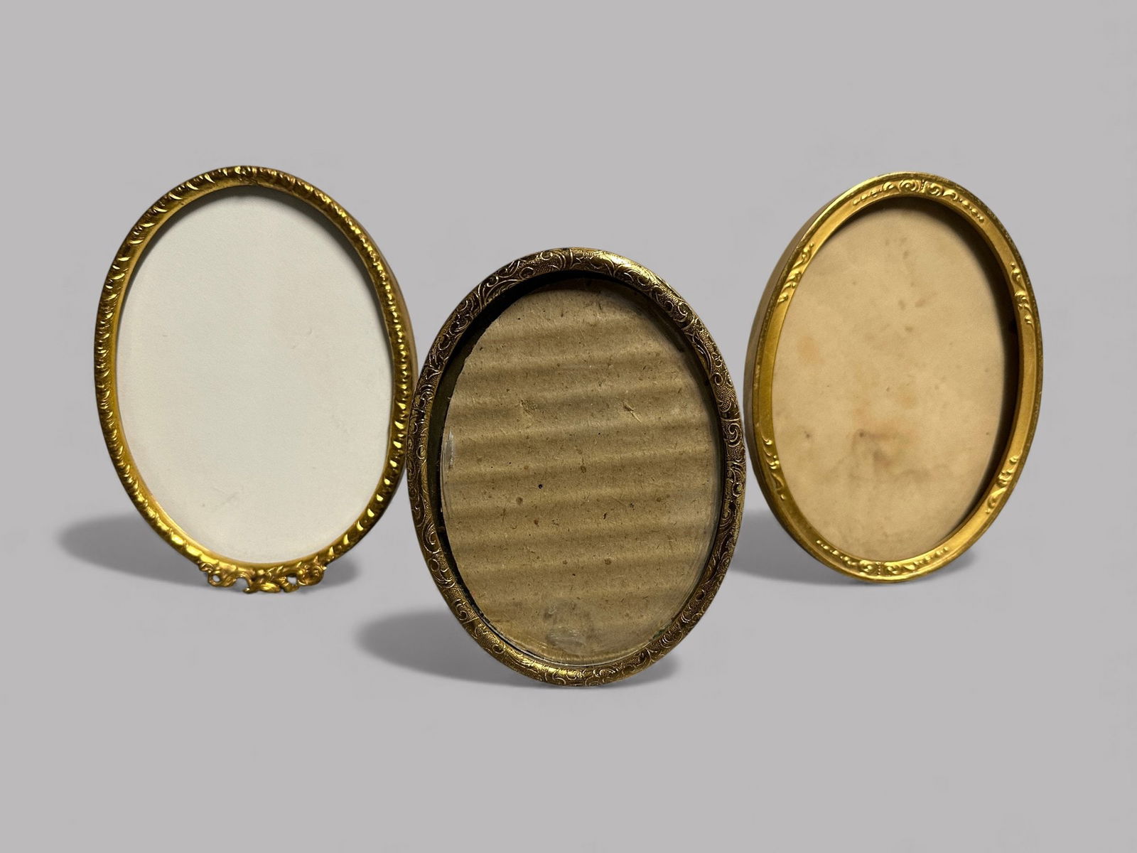 Three Antique Oval Picture Frames (3): unmarkedCONDITION: light wear from use/age
