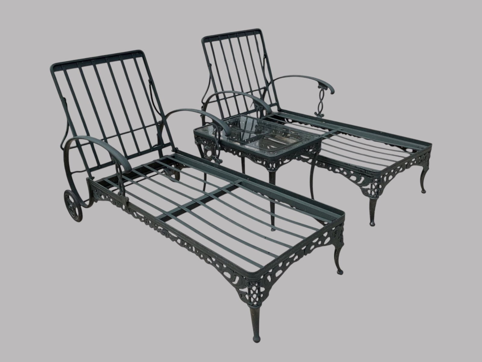 Pair Of Brown Jordan 'Elegance' Cast Aluminum Outdoor Lounge Chairs & Side Table With Glass Top (3) (1 of 2)