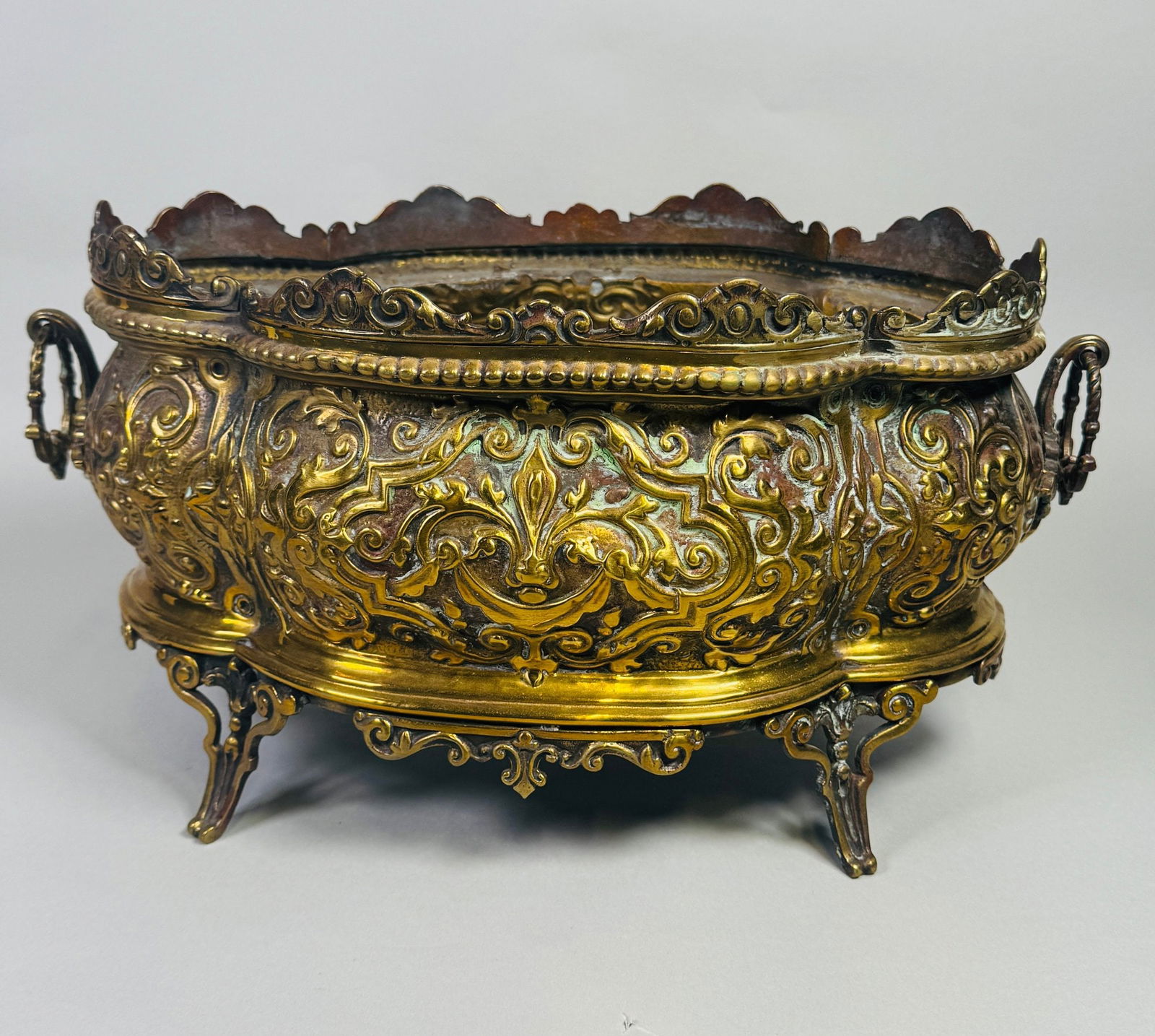 Victorian Gilt Brass Planter: unmarked H: 7 3/8 x W: 14 1/4 x D: 7 1/4 inchesCONDITION: fine crack to base of interior oxidation