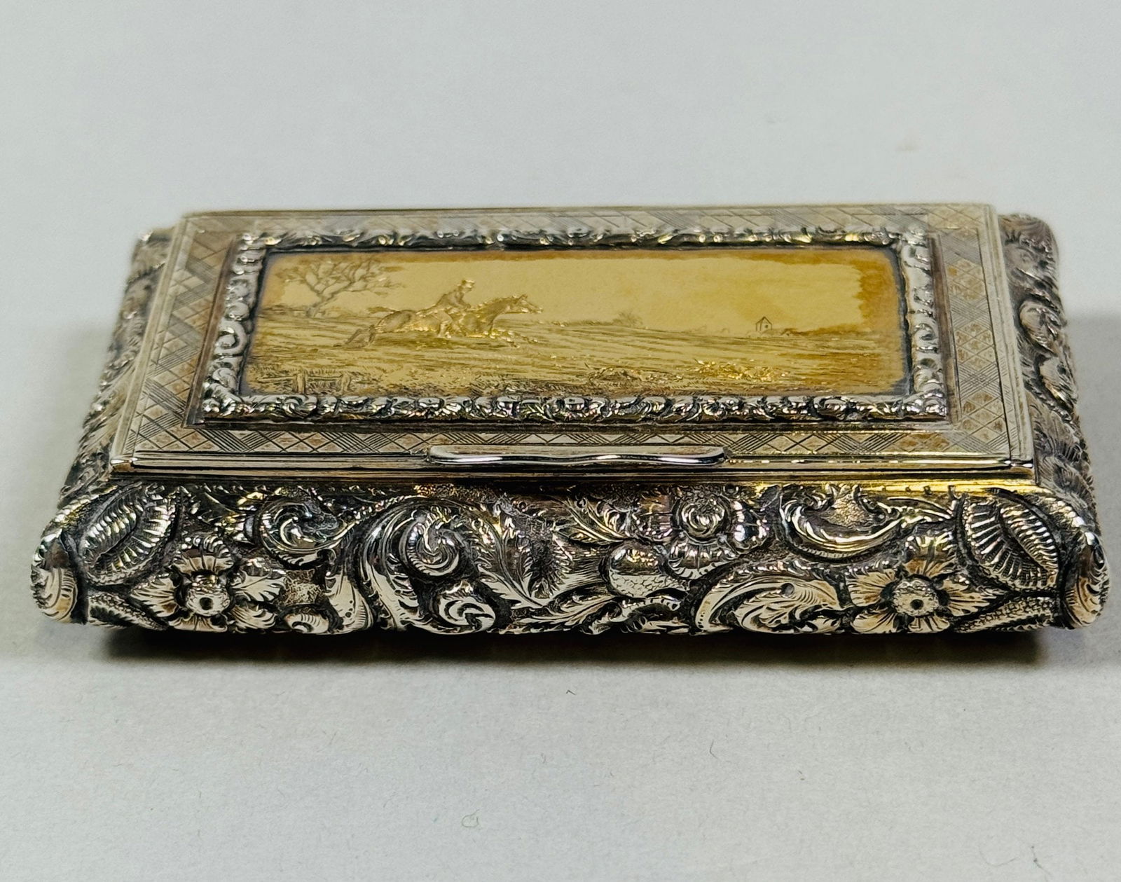 Early Victorian (Birmingham, John Tongue, 1837) Sterling Silver And Repousse Snuff Box (1 of 4)
