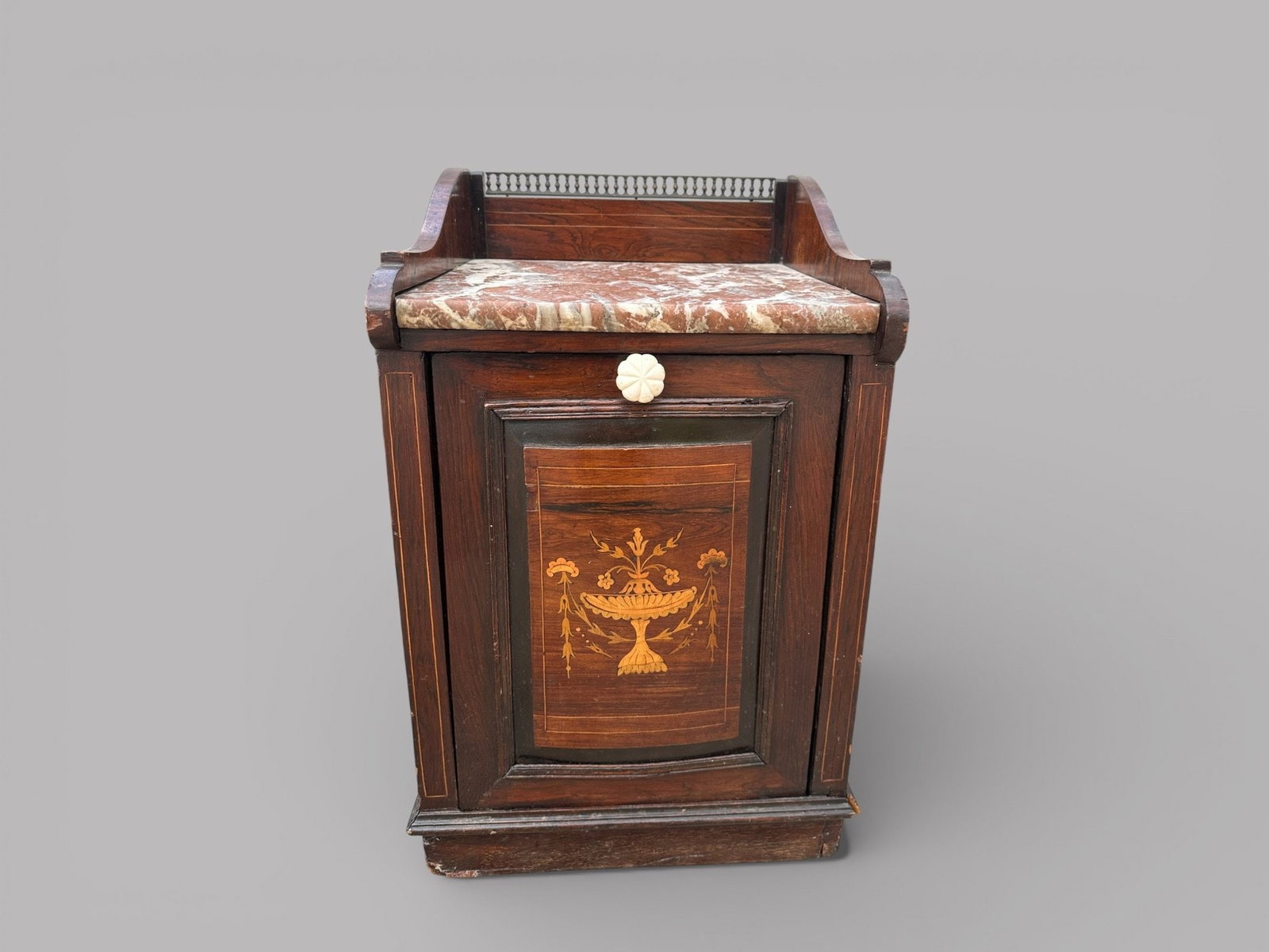 Victorian Satinwood Inlaid Coal Scuttle Or Purdonium: H:24 x w: 15 x d: 14 inches
