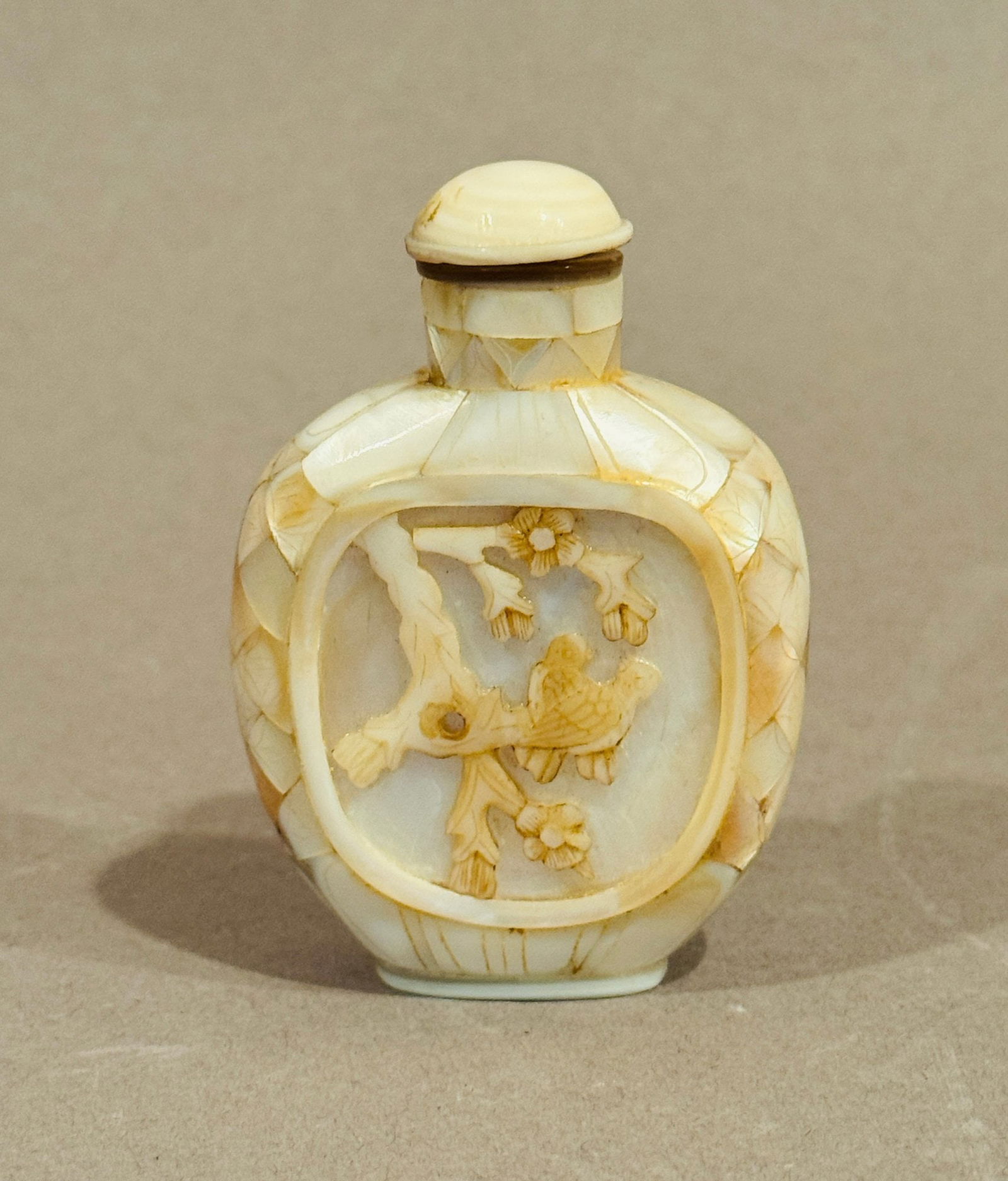 Chinese Mother-of-pearl Veneer Cameo Carved Snuff Bottle: h: 2 1/4 inches