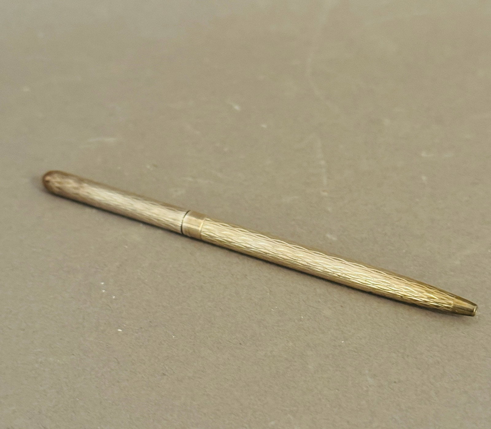 Vintage Tiffany & Co Sterling Silver Diamond Cut Pattern Ballpoint Pen: stamped Tiffany & Co .925 L: 4 5/8 inches OZT: .45