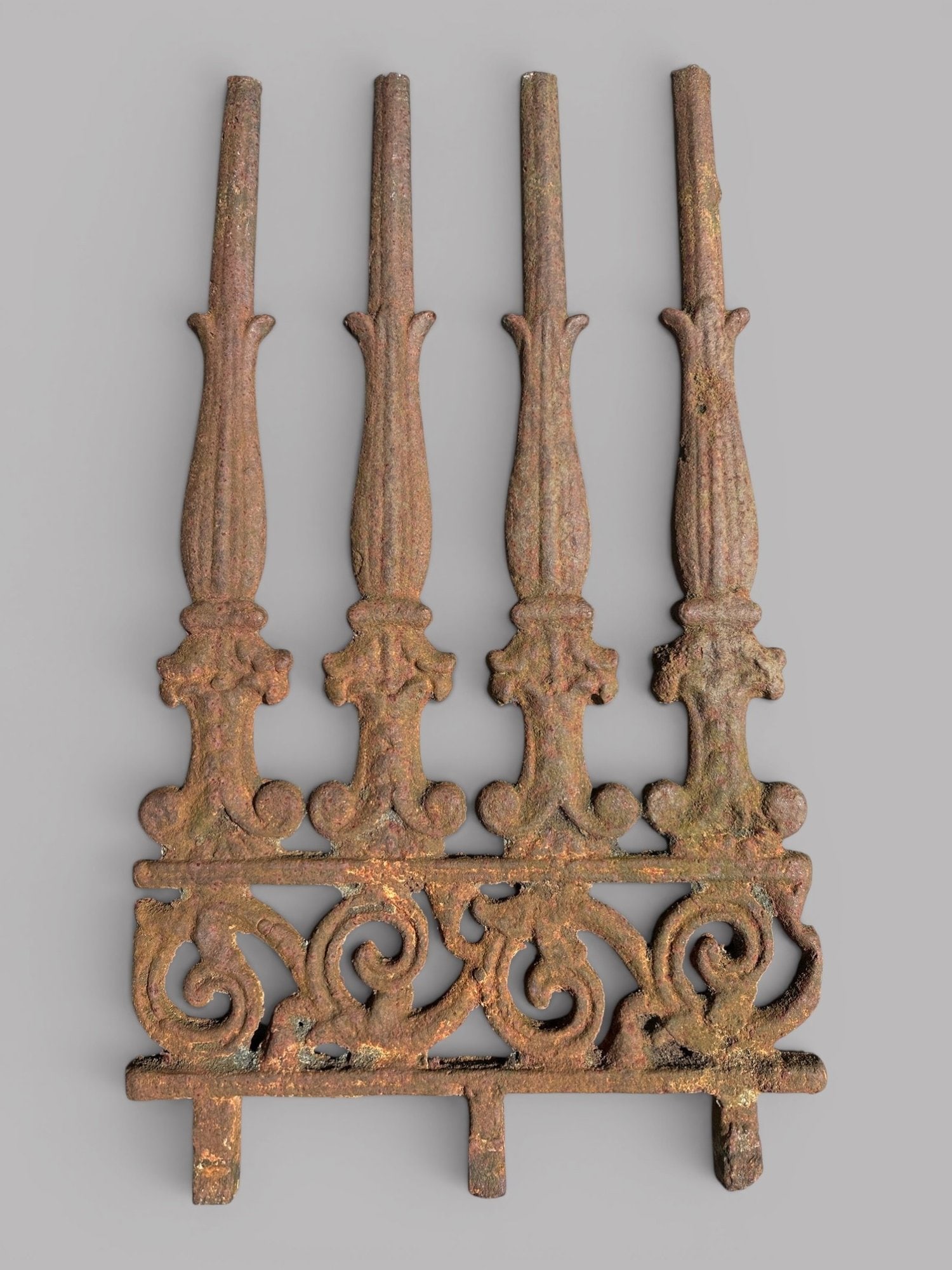 Cast Iron Architectural Fence Garden Element: H: 25 x w: 14 1/2 inchesCONDIITON: rusted