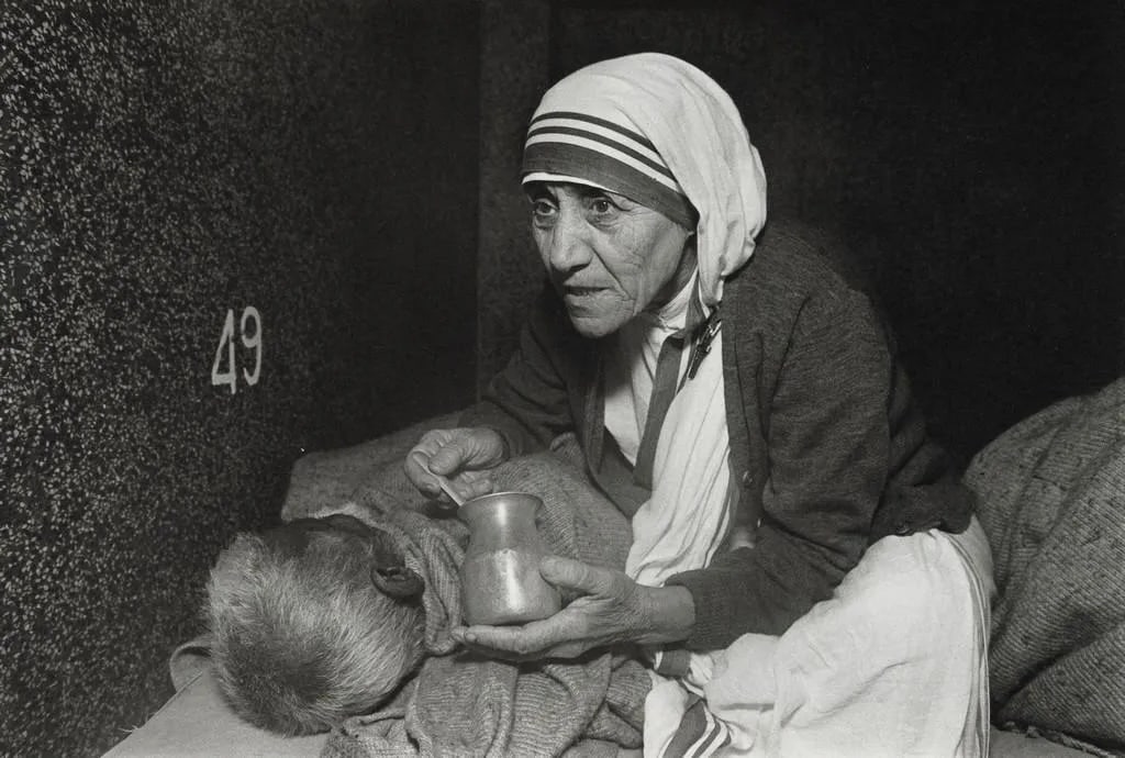 Mary Ellen Mark - Mother Teresa Calcutta, 1980: Mother Teresa Culcutta, 1980Photo-lithoDimensions: 8.3 x 5.6 inchesWork is mounted
