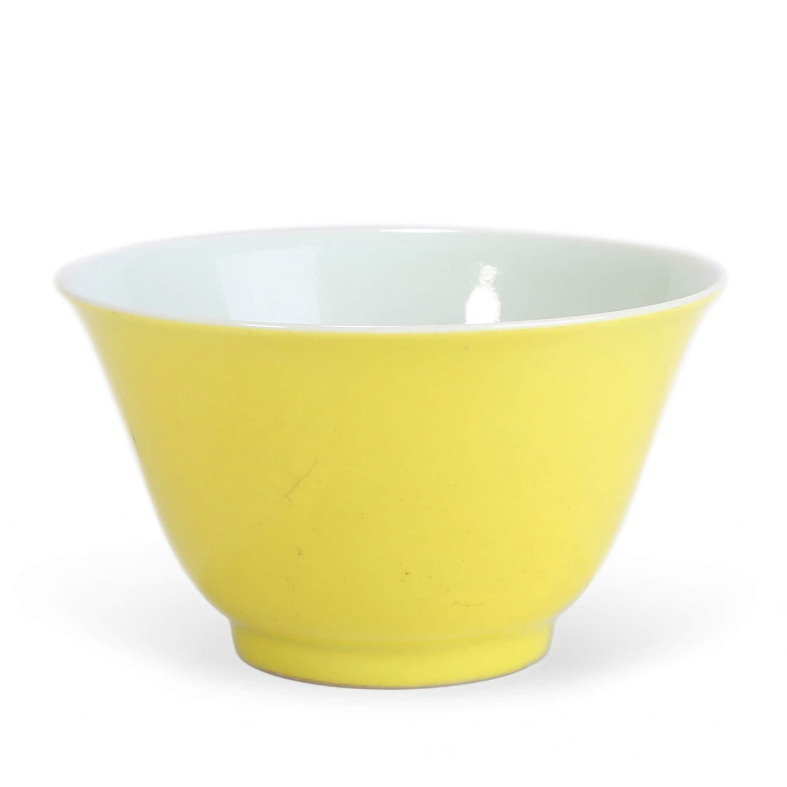 A YELLOW GLAZE CUP (1 of 10)