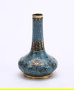 A SMALL CHINESE ENAMEL CLOISONNé VASE