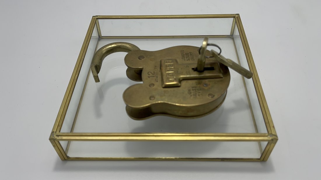 Antique JARED OLD ENGLISH Four Brass Levers Genuine Solid Brass Lock No. 10 Admiralty (1 of 12)