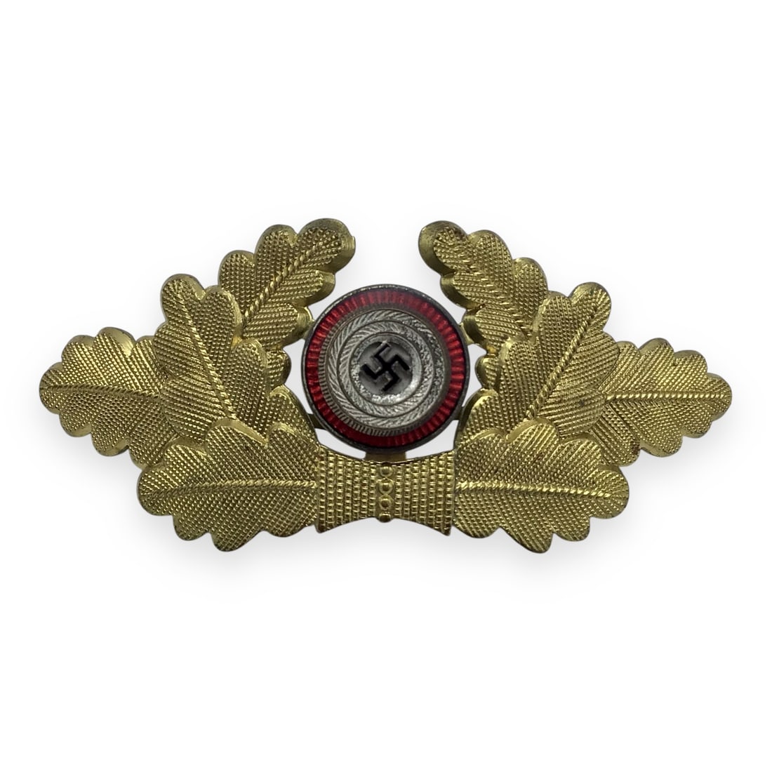 German WW2 NSDAP Political Leader's Visor Cap Wreath 1939 Pattern with Cockade marked RZM and M1/16: An original 1939 Pattern NSDAP Political Leader's Visor Cap Wreath with Cockade, marked RZM M1/16 for Dr. Franke & Co., Lüdenscheid. This insignia was worn on the visor caps of high-ranking NSDAP pol