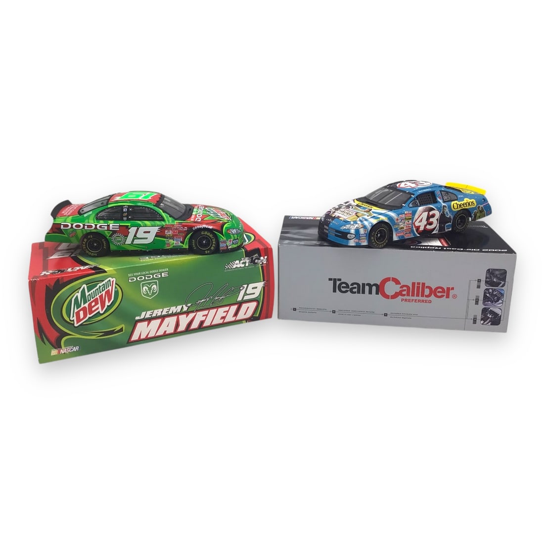 Lot of 2 NASCAR Die-Cast Cars - 1:64 & 1:24 Scale (2002 Season): Race fans, here's a two-for-one collectible set from the 2002 NASCAR season, featuring a 1:64 scale Team Caliber #43 Cheerios/Star Wars Episode II Dodge Intrepid driven by John Andretti and a 1:24 sca