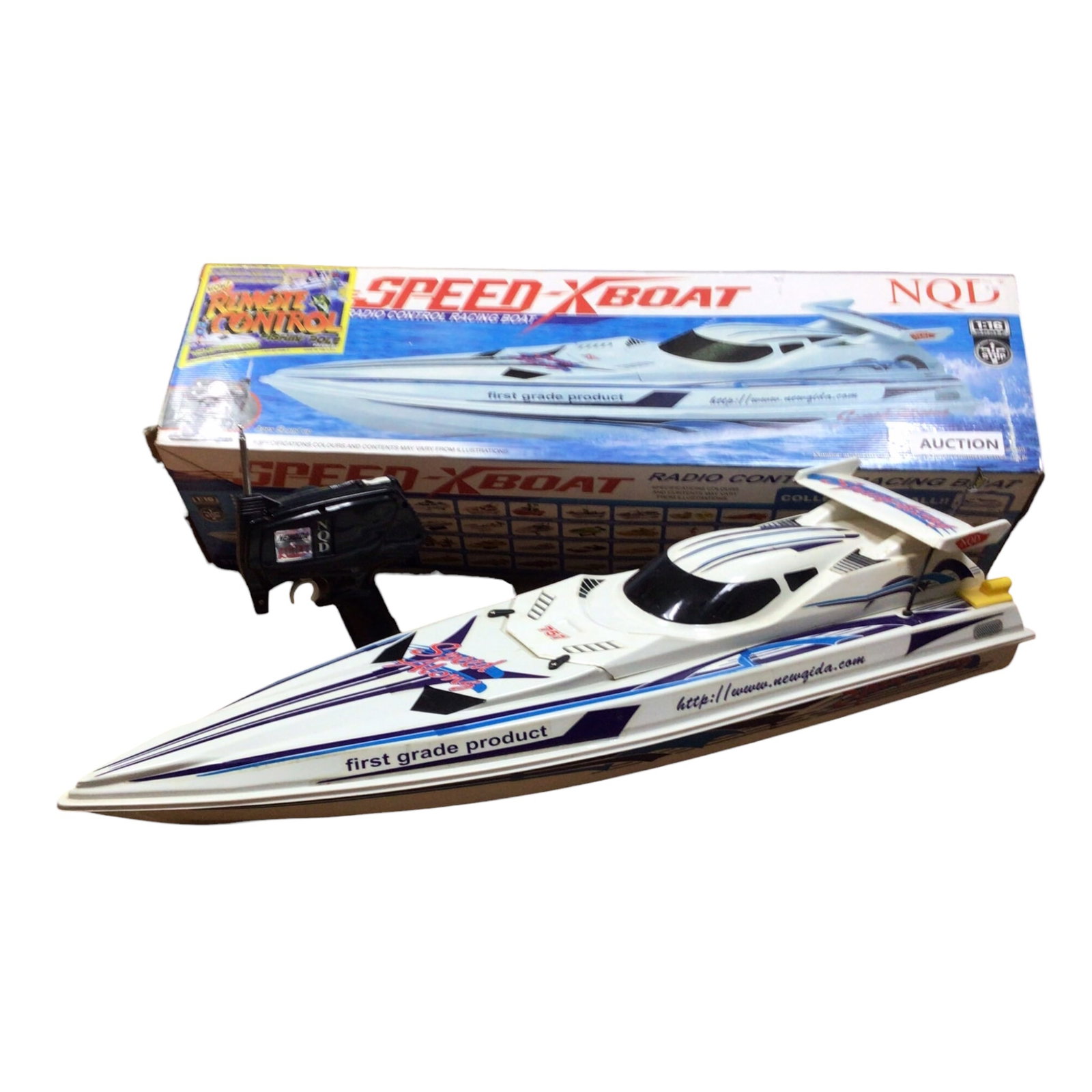 Speed-X Radio Control Racing Boat - Model 7577-6011 - With Box (Untested): Vintage speed and RC nostalgia collide in this Speed-X Model 7577-6011 Radio Control Racing Boat, complete with its original box. Designed for water racing, this RC classic sports a sleek hull and dyn