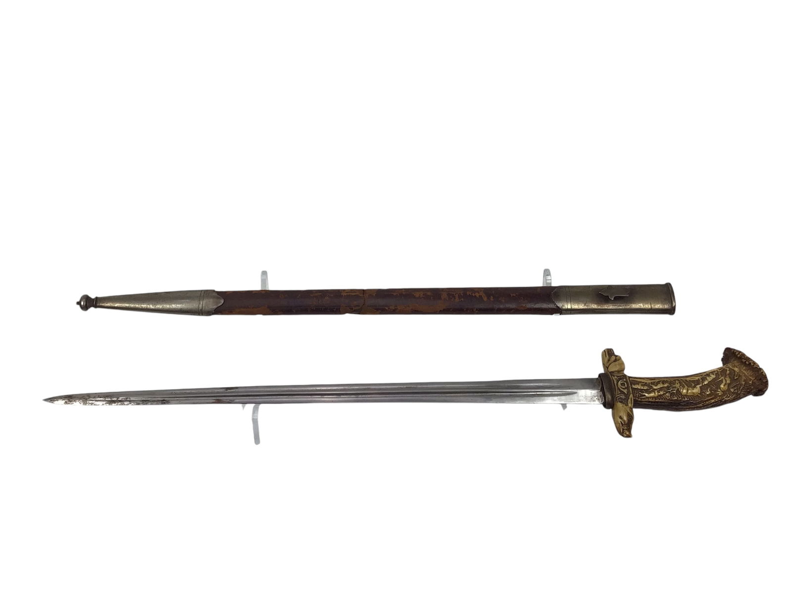 Beautiful German Revolutionary War Period Hunting Sword 17th C-18thC with Elaborately Carved Hilt (1 of 7)