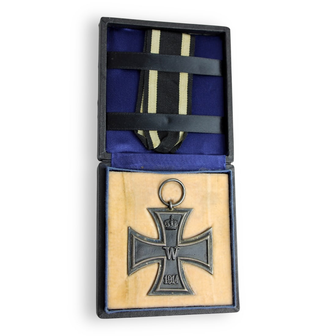 WW1 German Iron Cross 2nd Class Ek2 - Marked Ribbon & Original Case: This WWI German Iron Cross 2nd Class (EK2) is an original, rare example complete with its original issue case and clasp, along with an authentic ribbon. The medal is maker-marked "IVI" or &q
