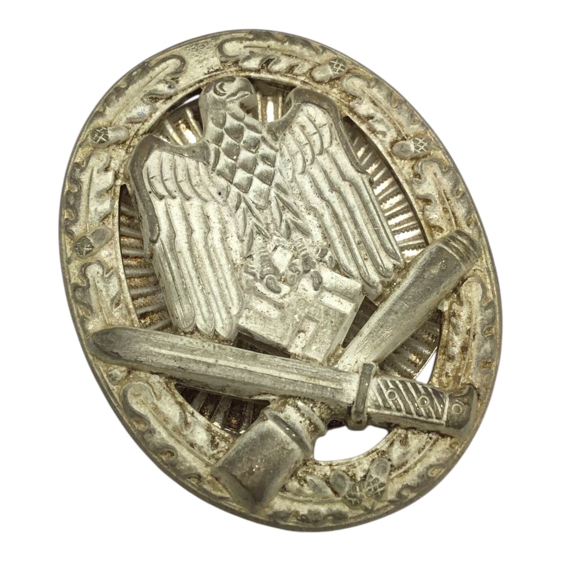 Rare German WW2 Heer General Assault Badge - Screwback - Afrika Korps Type: This rare German WWII Heer General Assault Badge features the highly sought-after screwback mounting system, a less commonly encountered variation compared to standard pin-back examples. The badge exh