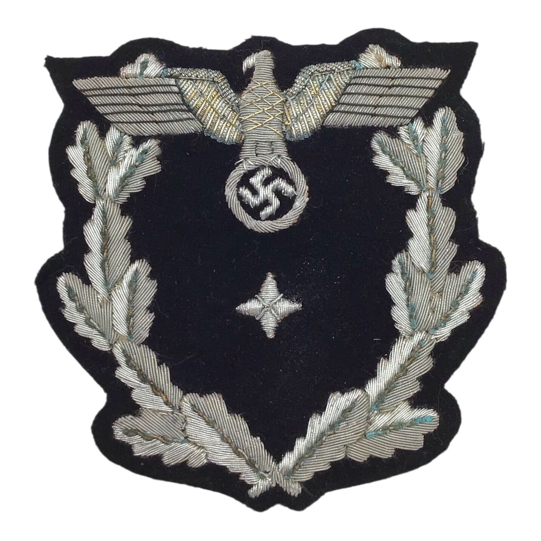Rare German WW2 Diplomatic Corps Senior Government Sleeve Insignia Patch: This rare early-war German WWII Diplomatic Corps senior government rank insignia patch represents the rank of Ministerialdirektor / Generalkonsul I Klasse (Oberregierungsrat) and dates to the 1939-194