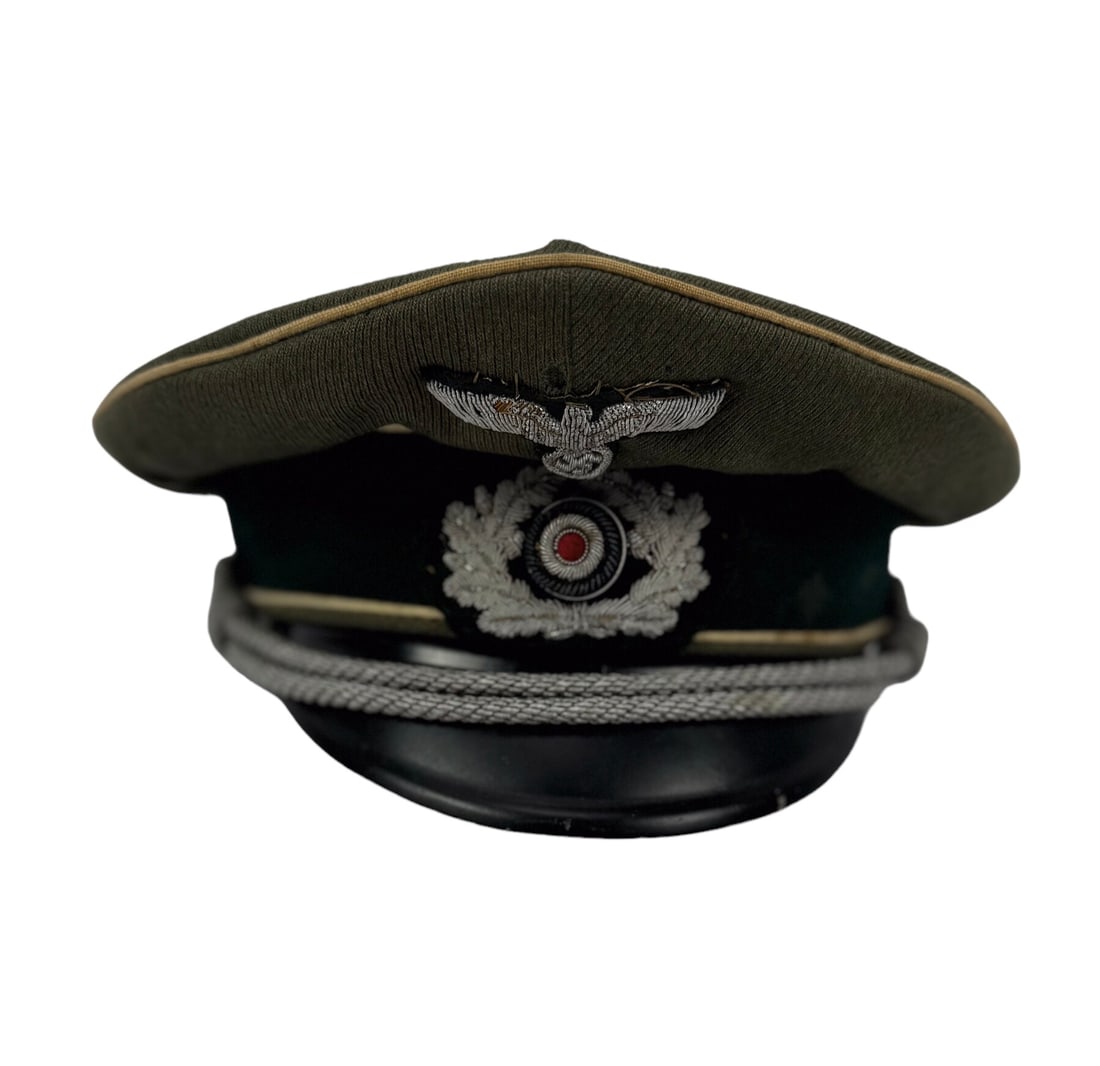 German Army (Heer) Infantry Officer's Schirmmutze Peaked Visor Hat Cap with Bullion Eagle: An WW2 German Army (Heer) Infantry Officer's Schirmmütze, featuring a field-grey doeskin wool body and crown with a blue-green badge cloth centerband and white waffenfarbe piping. The front