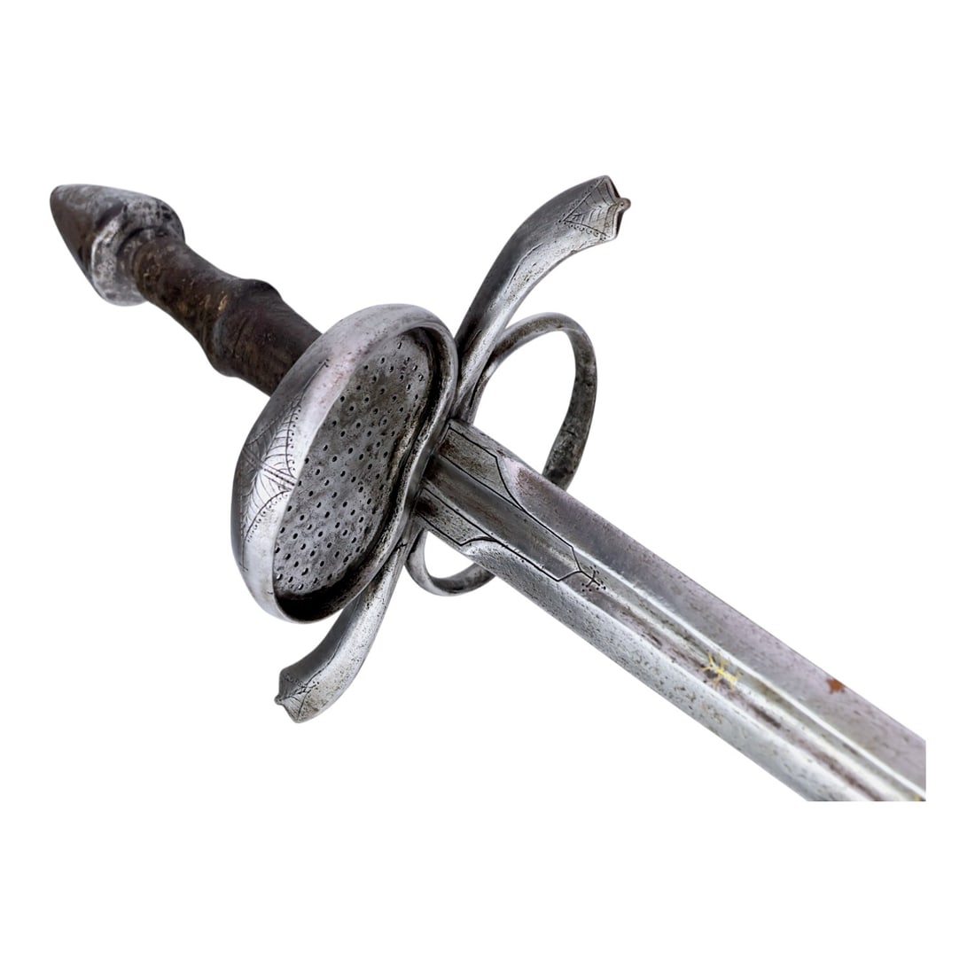 German-Austrian Estoc c.1520 with Latten Cross, Passau Wolf & Original Grip: This exceptional German-Austrian estoc dates circa 1520 and is constructed with an original two-stage “hock-bottle” form grip, fitted at the upper end with a conical pommel. The thick taperi