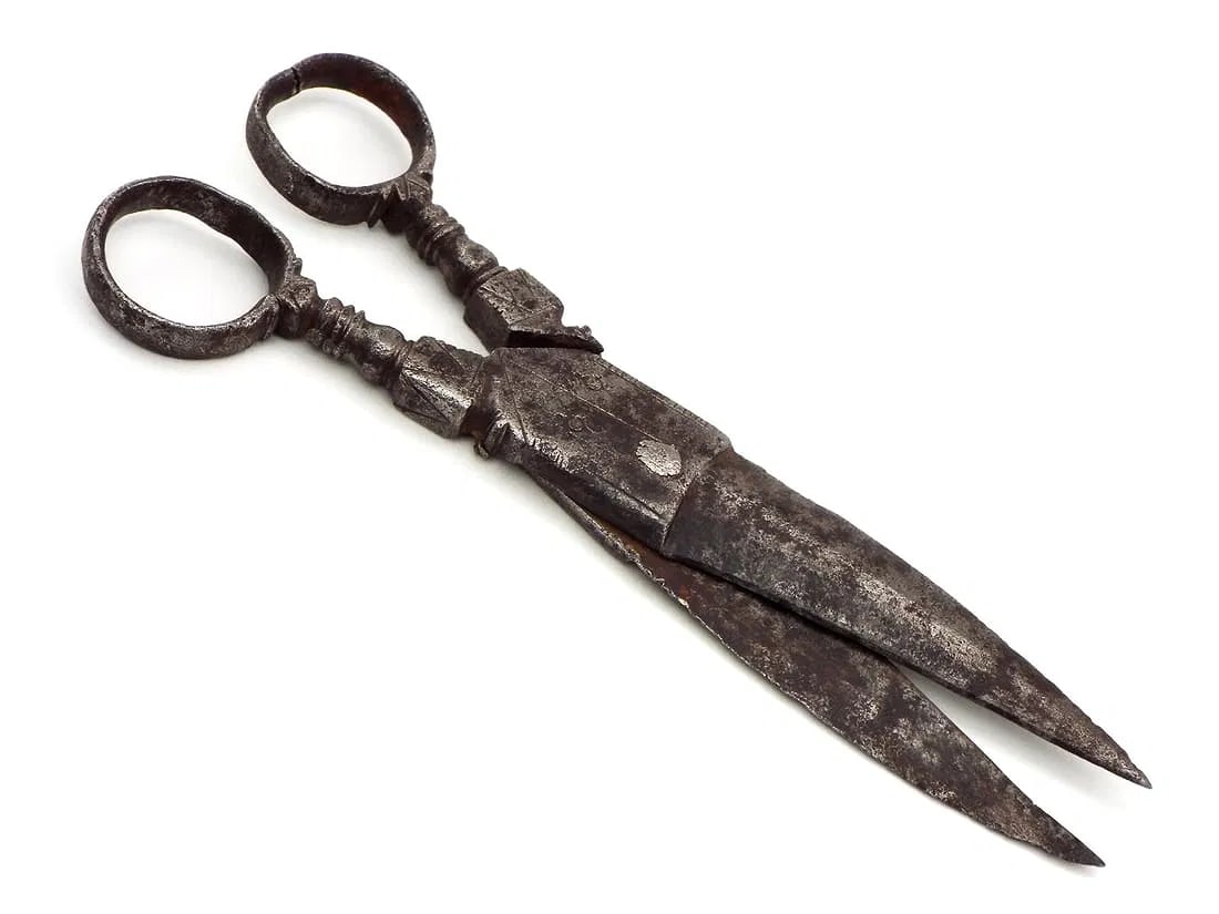 Eleagnt Antique Steel Scissors - Solid Construction - 14