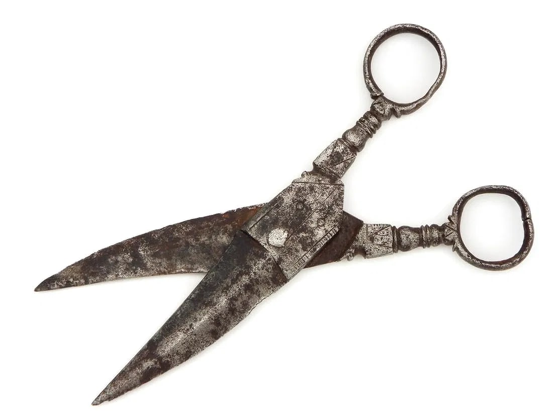 Eleagnt Antique Steel Scissors - Solid Construction (1 of 20)