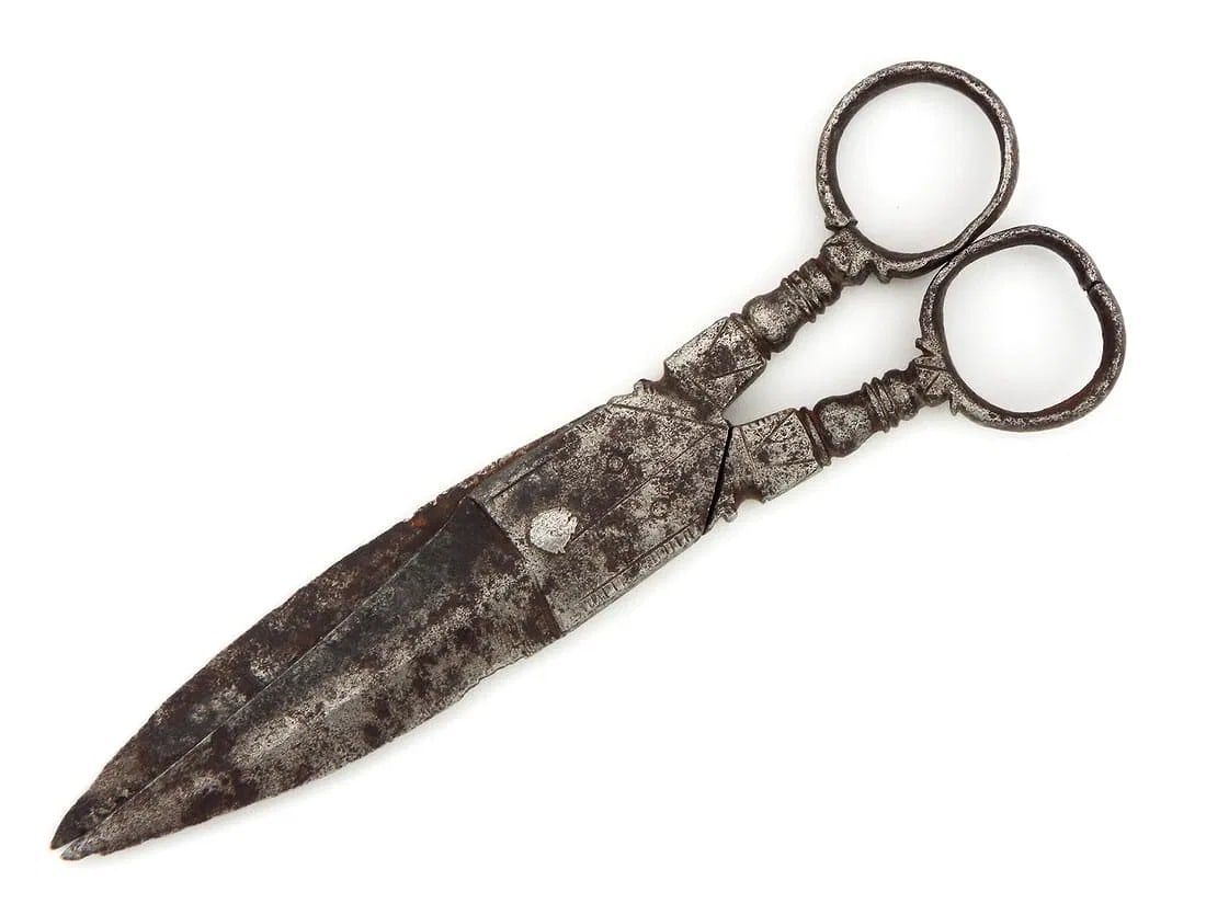 Eleagnt Antique Steel Scissors - Solid Construction - 7