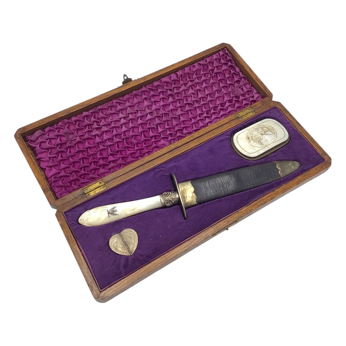 Antique Female Gambler Set with Tiffany 1 Broadway Bowie Dagger & Keepsake Boxes: We are pleased to offer this remarkable antique female gambler set, presented in its original Tiffany New York wooden display box and centered around a beautiful Tiffany 1 Broadway New York Bowie