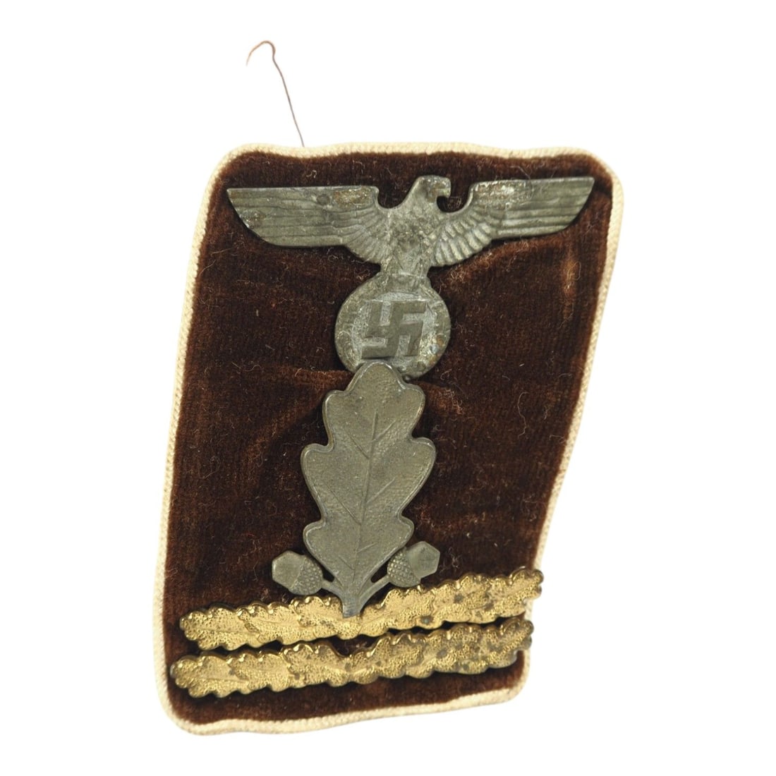 German WW2 NSDAP Hauptabschnittsleiter Collar Tab with RZM Tag Nr. 167755: This rare German WWII NSDAP Hauptabschnittsleiter single collar tab is a desirable Kreis-level political leadership insignia example, constructed on a dark brown field with white piping. The reverse r