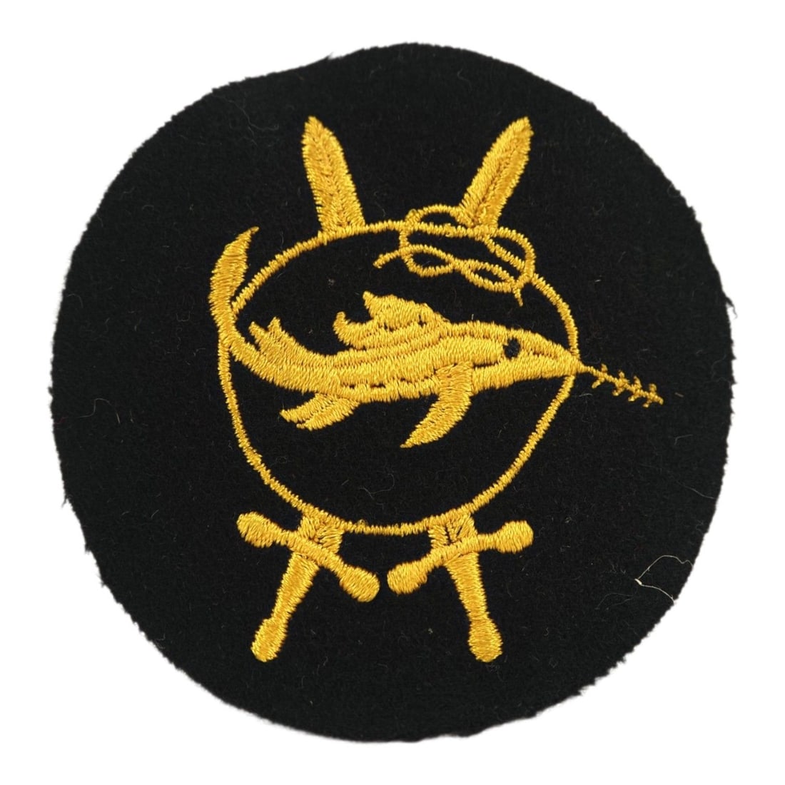 German WW2 Cloth Kriegsmarine Small Battle Unit "Sawfish" Proficiency or Combat Badge 3rd Class: This rare German WWII Kriegsmarine Small Battle Unit “Sawfish” cloth proficiency or combat badge is the 3rd Class version of the Kampfabzeichen der Kleinkampfmittel. The badge is embroidered