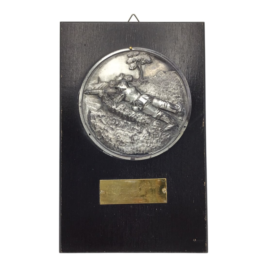 Rare German WW2 Presentation Award Plaque Inscribed by SS Panzer Officer Hanns-Heinrich Lohmann -: This exceptional German WWII presentation award plaque is a highly personal and historically significant piece, inscribed by Oberst Hanns-Heinrich Lohmann of the Waffen SS. The plaque bears the origin