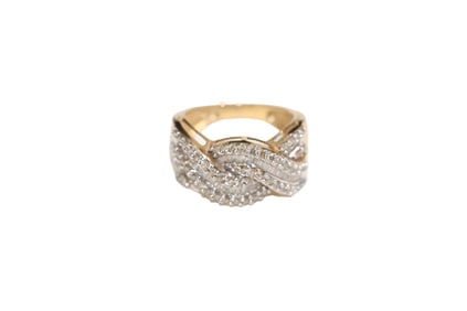 14K Gold Diamond Ring Size 7 (5.6g TW)
