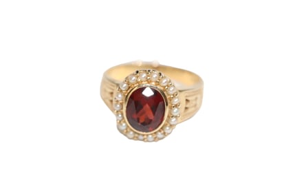 14K Gold Red Ruby Gemstone and Seed Pearl Ring Size 8 (6.8g TW)