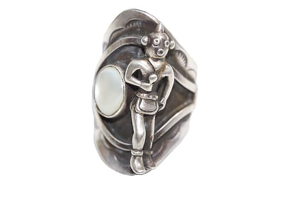 E.Y. Jr Navajo Silver Mudman Kachina Mother of Pearl Ring Size 9