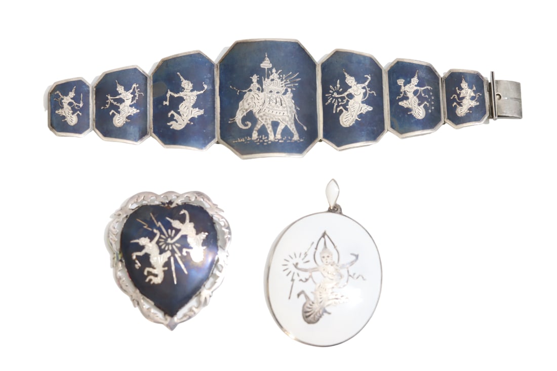 Siam Sterling Silver Black Enamel Bracelet and Brooch + Siam Sterling Silver White Enamel Pendant (1 of 16)