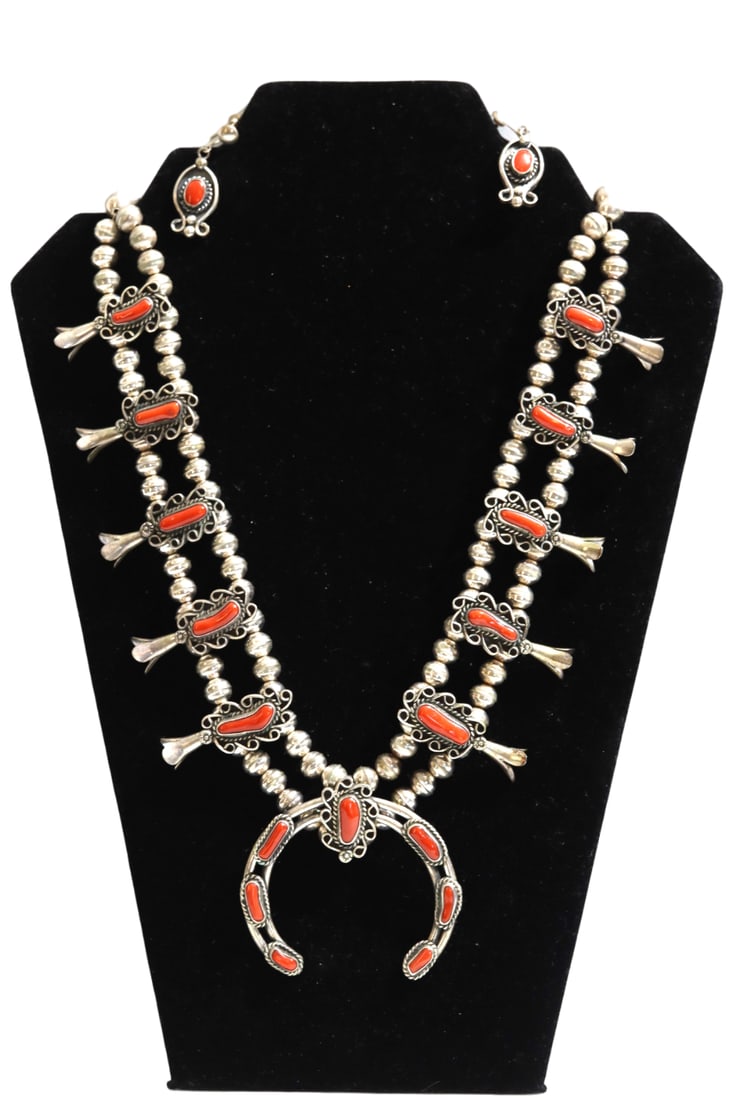 Sterling Silver Navajo Coral Squash Blossom Necklace with Matching Screw Back Earrings: Sterling Silver Navajo Coral Squash Blossom Necklace with Matching Screw Back Earrings