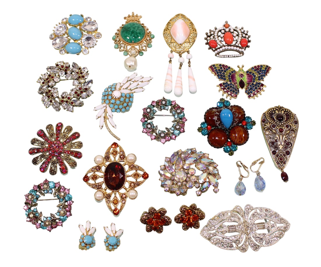 Vintage Costume Jewelry Brooches, Some are Signed (1 of 20)