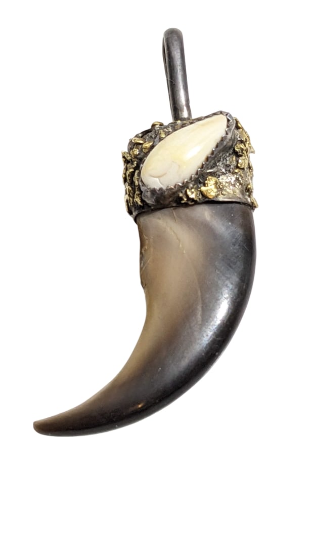 Navajo Artist "Lone Bear" Mined 24K Gold Nugget Topped Bear Claw Pendant (13.5g TW) (1 of 16)