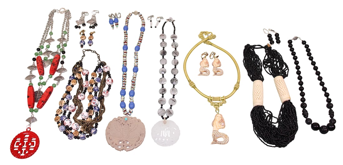 Asian Style Necklaces & Earrings (1 of 20)