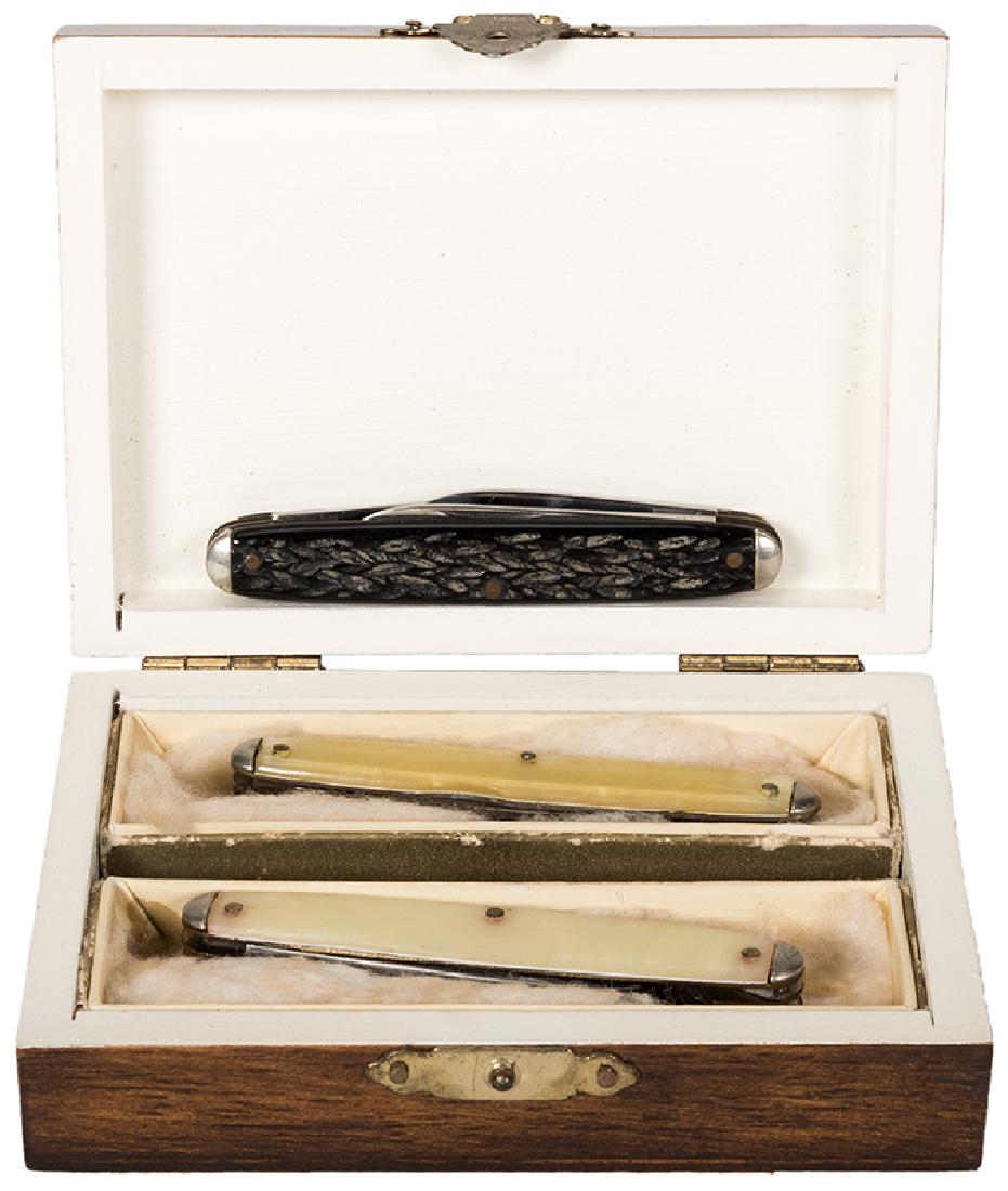 Color Changing Knives. (1 of 2)