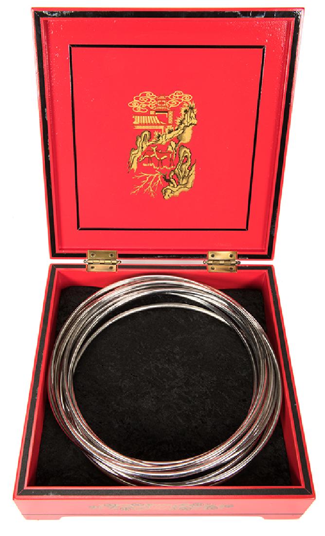 Linking Ring Chest. (1 of 1)