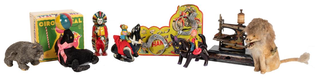 Group of Vintage Wind-Up and Tin Toys. (1 of 1)