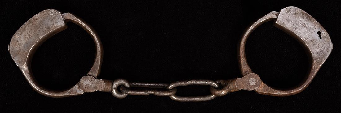 Bean Patrolman / Prison Handcuffs. (1 of 1)