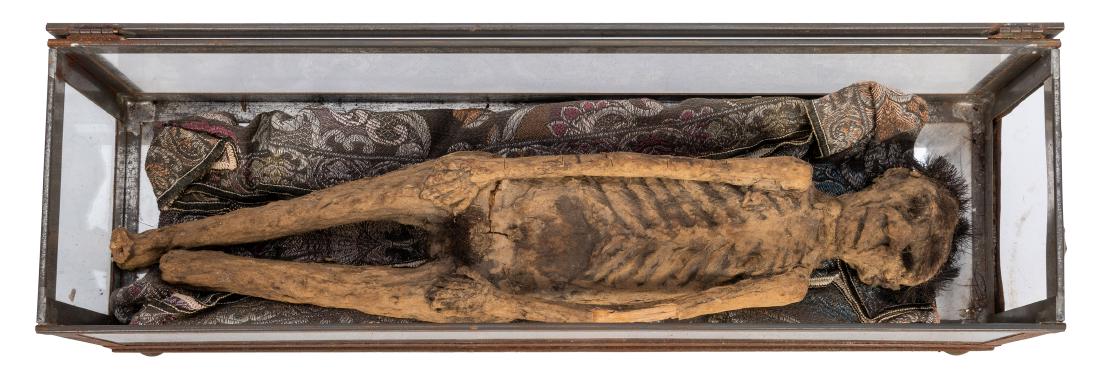 Papier-Mache Mummy. (1 of 2)