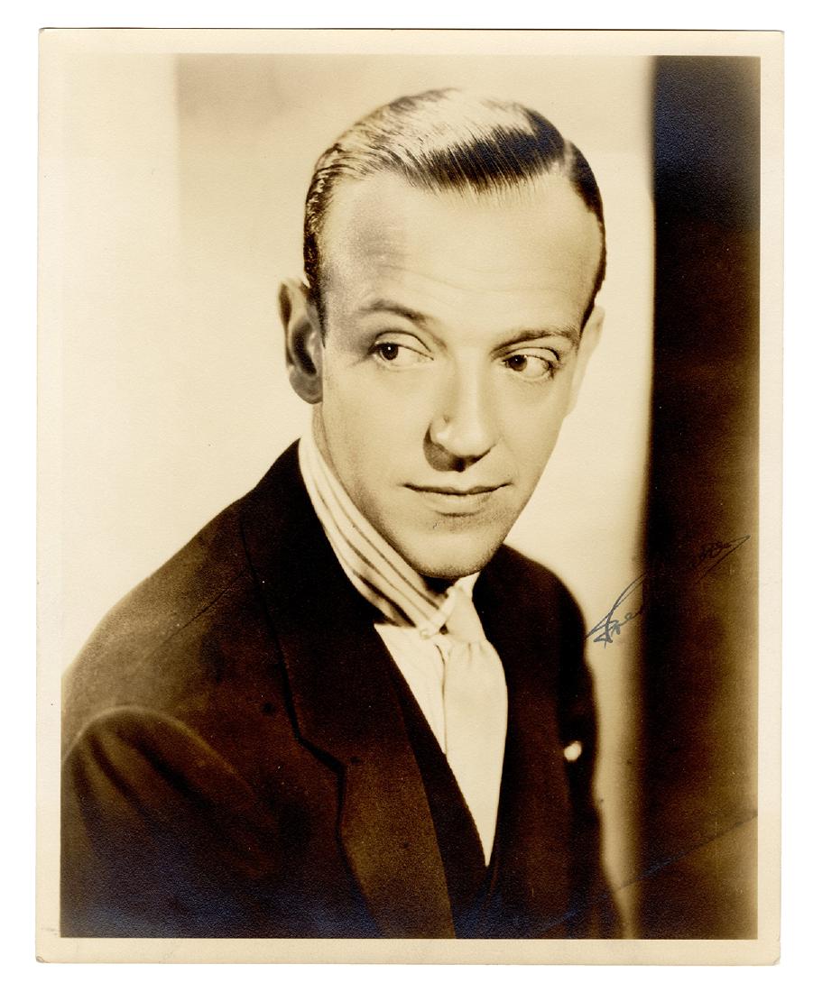 Fred Astaire Signed Photograph. Silver print portrait (1 of 1)