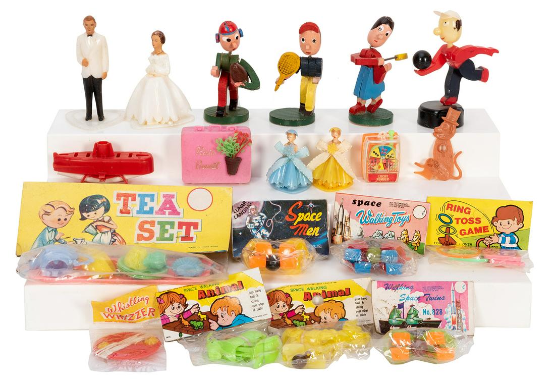 Lot of Vintage Prize Toys and Novelties, Some Sealed. (1 of 1)