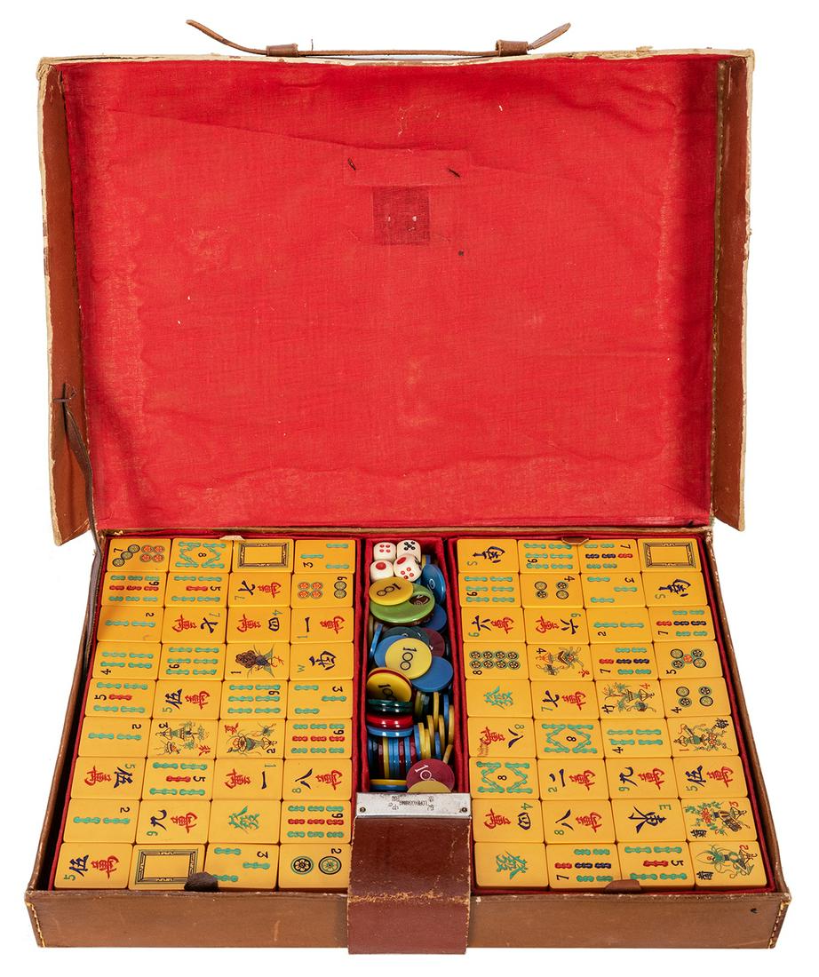 Chinese Lohpaoshing Mah Jongg Cased Set. (1 of 4)