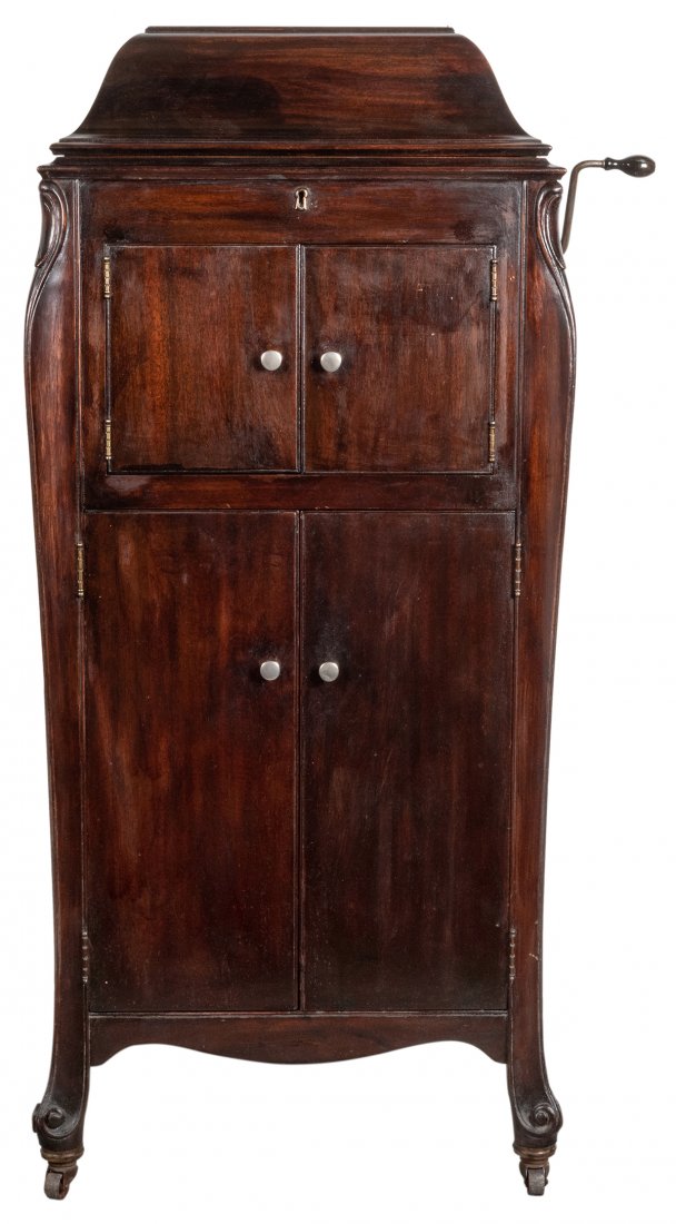 Victrola Model VV-XI Gramophone. Camden: Victor Talking (1 of 4)