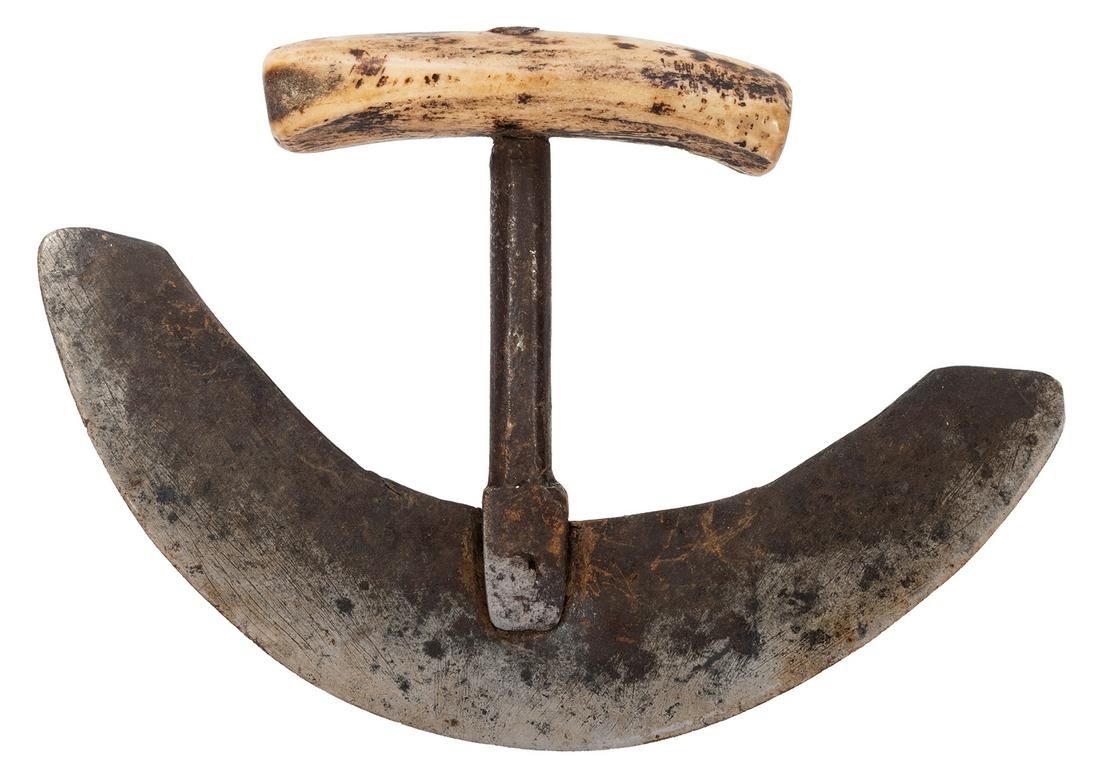 [POLAR] Inuit Ulu Knife with Bone Handle. A knife used: [POLAR] Inuit Ulu Knife with Bone Handle. A knife used for skinning and cleaning animals in the Arctic regions. Length 7". Old patina.