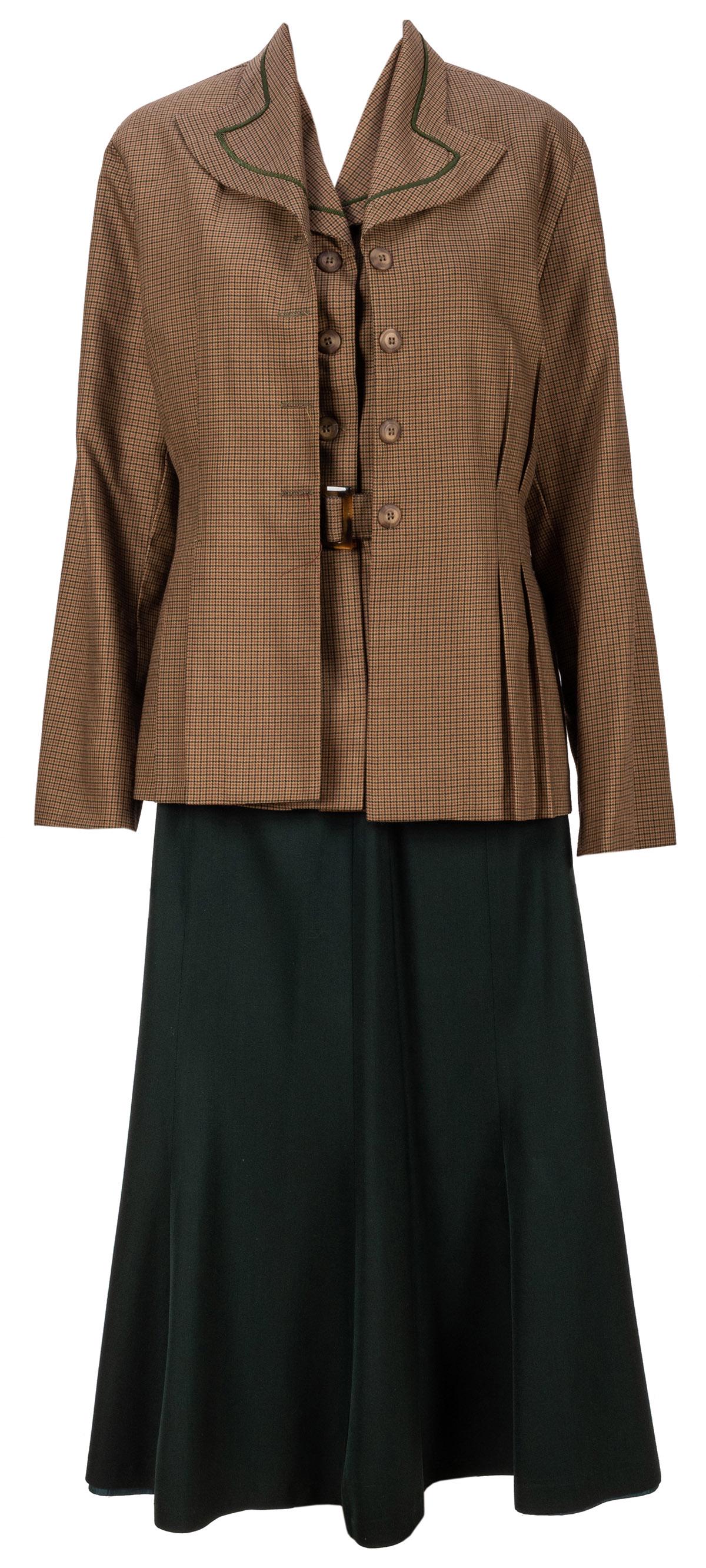 Main Street Disneyland Female Cast Outfit. Walt Disney (1 of 3)