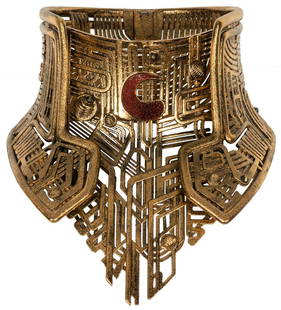 Balem Abrasax Screen-Worn Necklace from Jupiter Ascending. ...: Balem Abrasax Screen-Worn Necklace from Jupiter Ascending. Original screen-used resin necklace prop painted in gold and worn by the villainous Balem Abrasax (Eddie Redmayne), Emperor of the House of