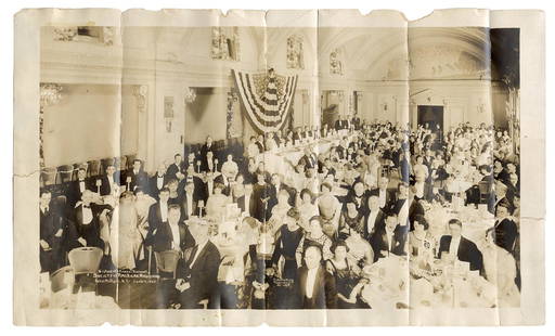 [HOUDINI] S.A.M. Annual Banquet Photograph. New York: Druck...: [HOUDINI] S.A.M. Annual Banquet Photograph. New York: Drucker & Co., 1920. Panoramic sepia tone photograph of the Society of American Magicians’ annual banquet, with each table featuring a